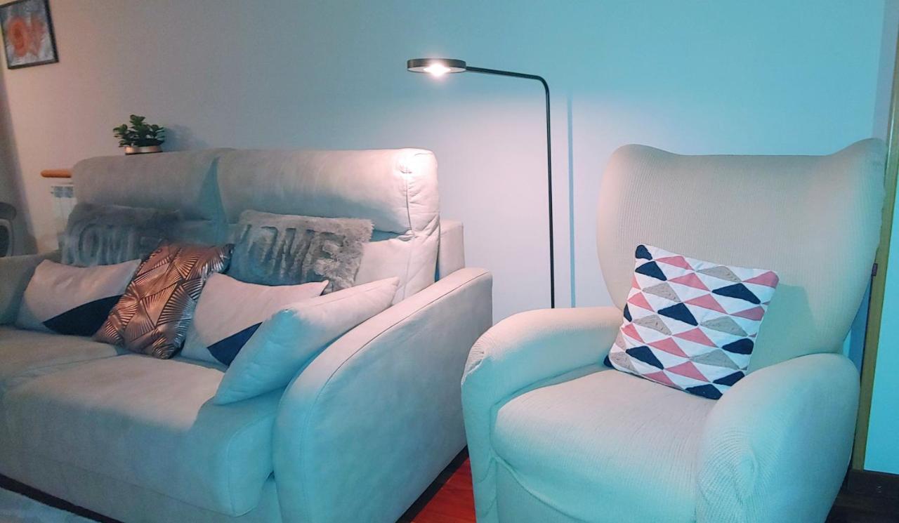 Friends&Family Apartment เอซกาไรย์ ภายนอก รูปภาพ