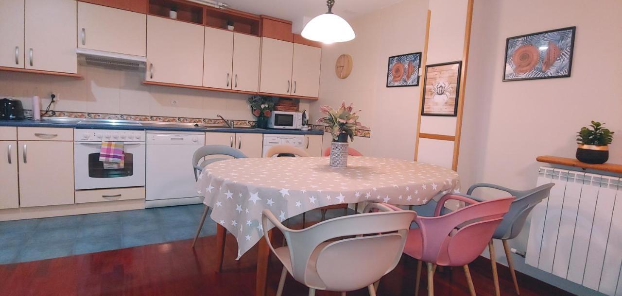 Friends&Family Apartment เอซกาไรย์ ภายนอก รูปภาพ