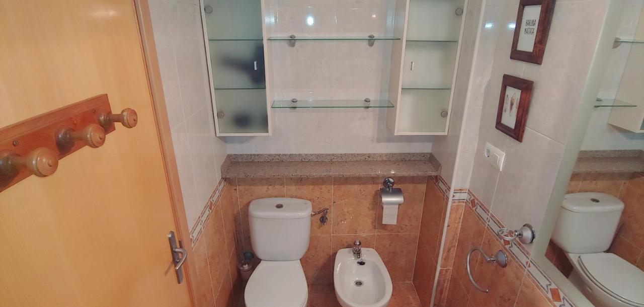Friends&Family Apartment เอซกาไรย์ ภายนอก รูปภาพ