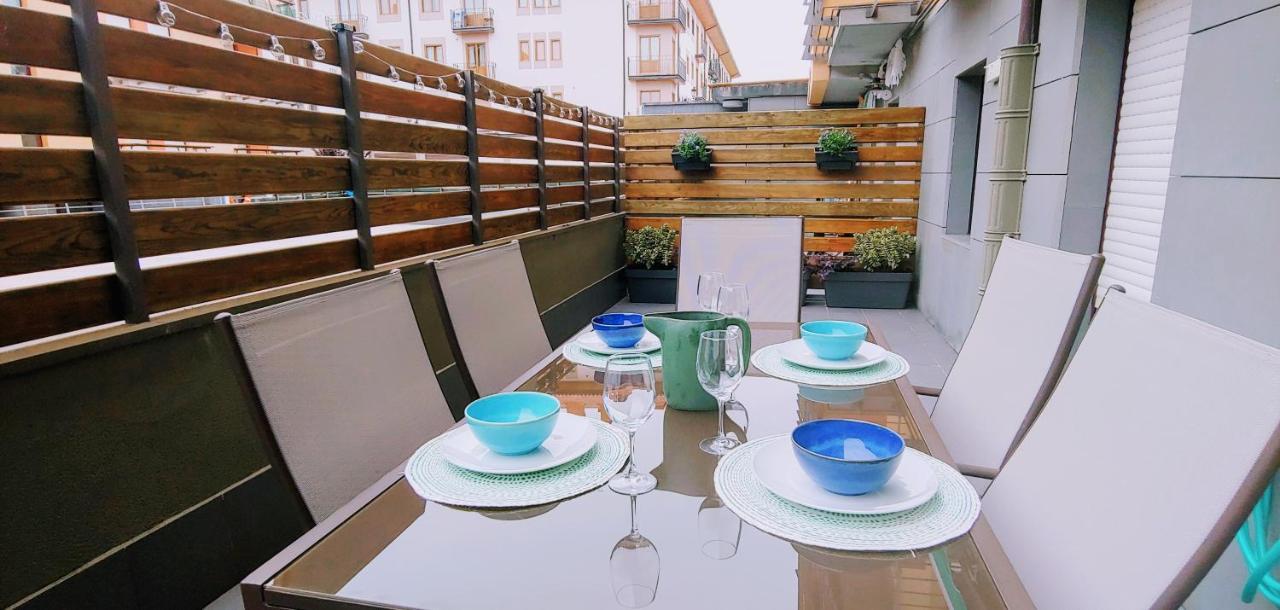 Friends&Family Apartment เอซกาไรย์ ภายนอก รูปภาพ