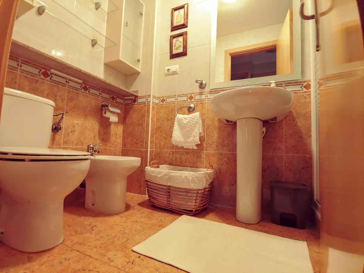 Friends&Family Apartment เอซกาไรย์ ภายนอก รูปภาพ
