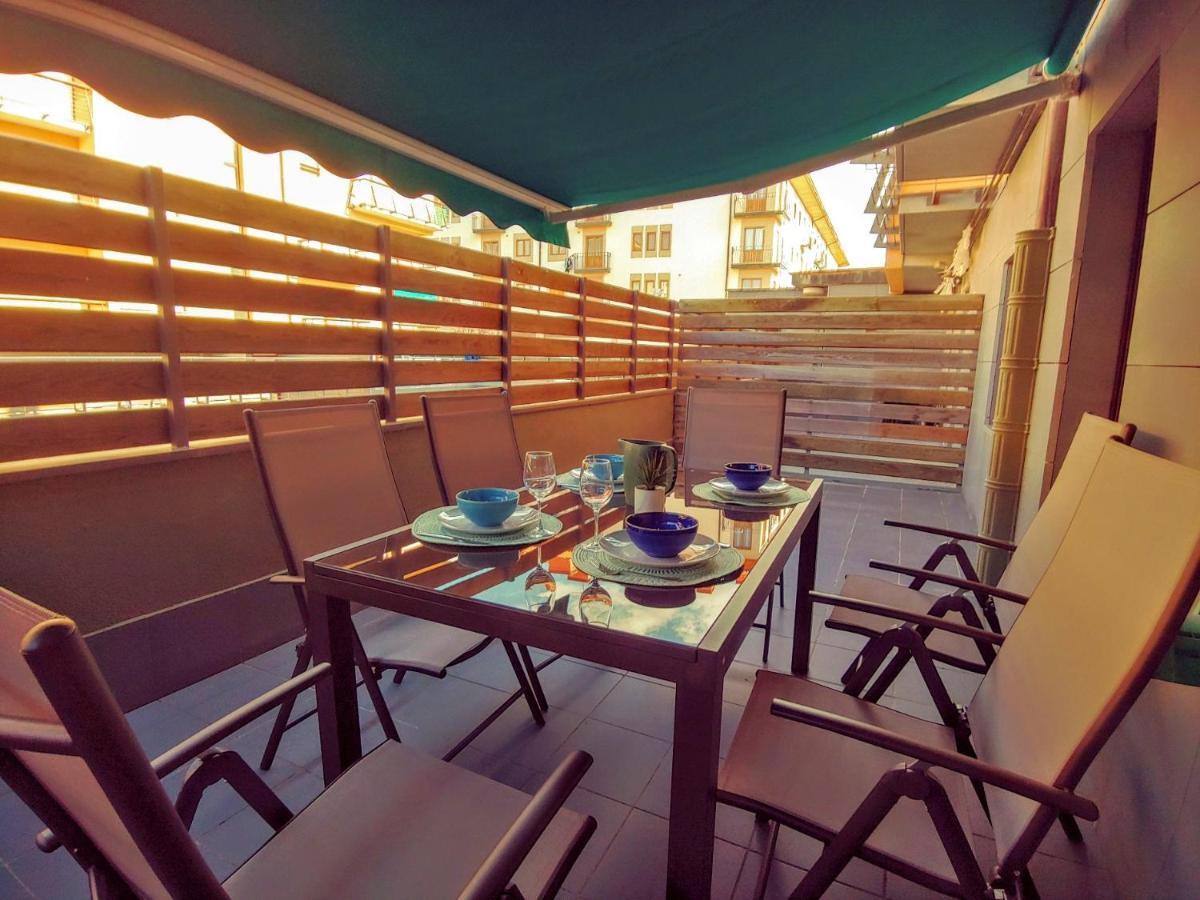 Friends&Family Apartment เอซกาไรย์ ภายนอก รูปภาพ